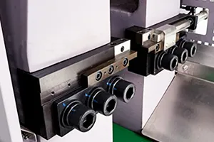 محاذاة للعينة بدقة متناهية