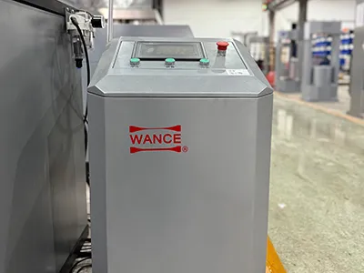 كابينة التحكم الكهربائي